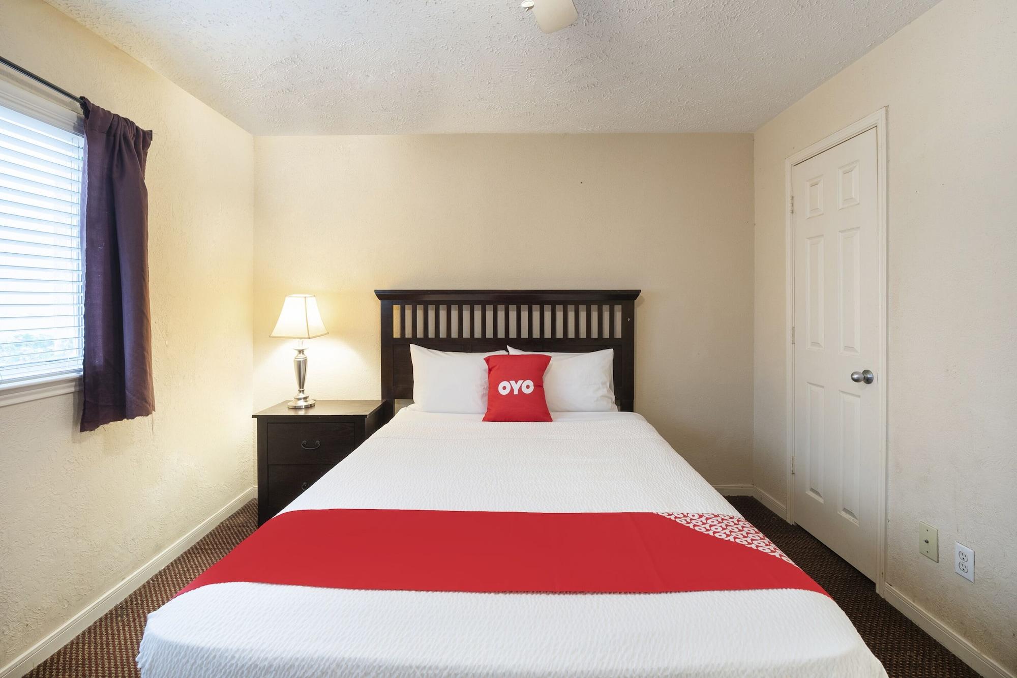 Oyo Hotel & Apartments Houston Galleria Extérieur photo