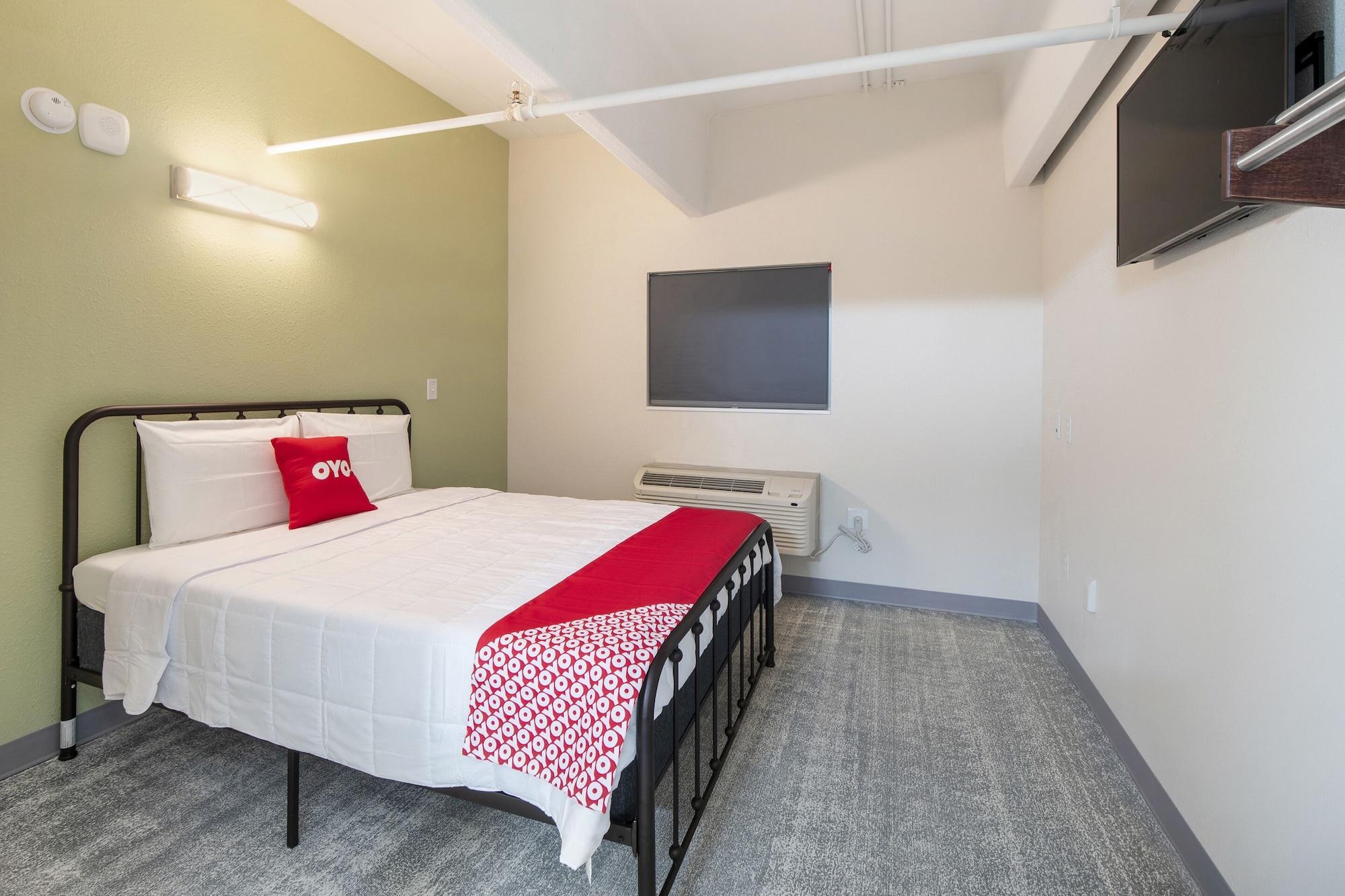 Oyo Hotel & Apartments Houston Galleria Extérieur photo