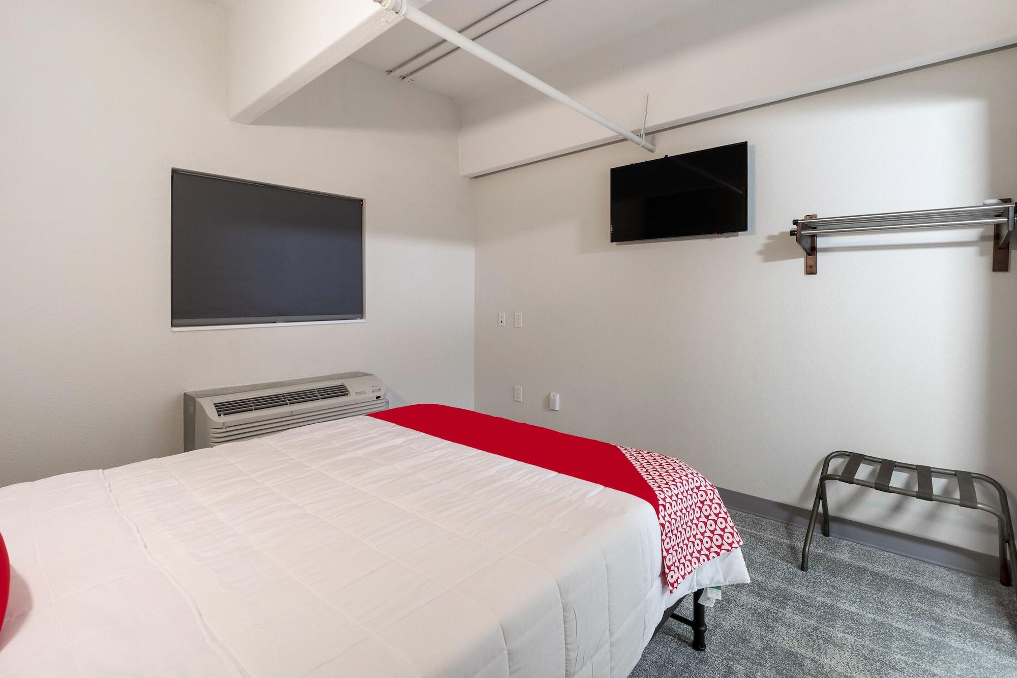 Oyo Hotel & Apartments Houston Galleria Extérieur photo
