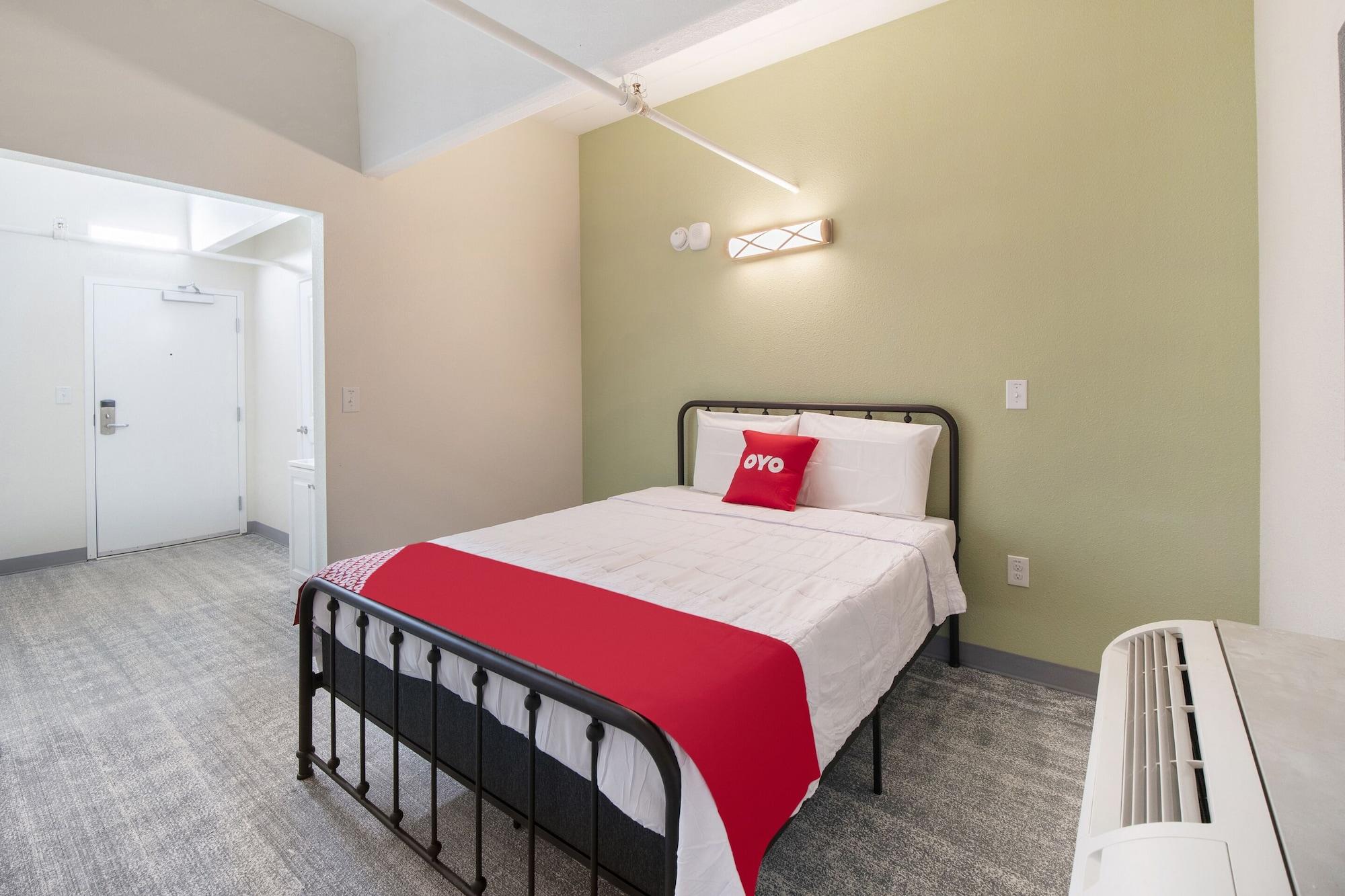 Oyo Hotel & Apartments Houston Galleria Extérieur photo