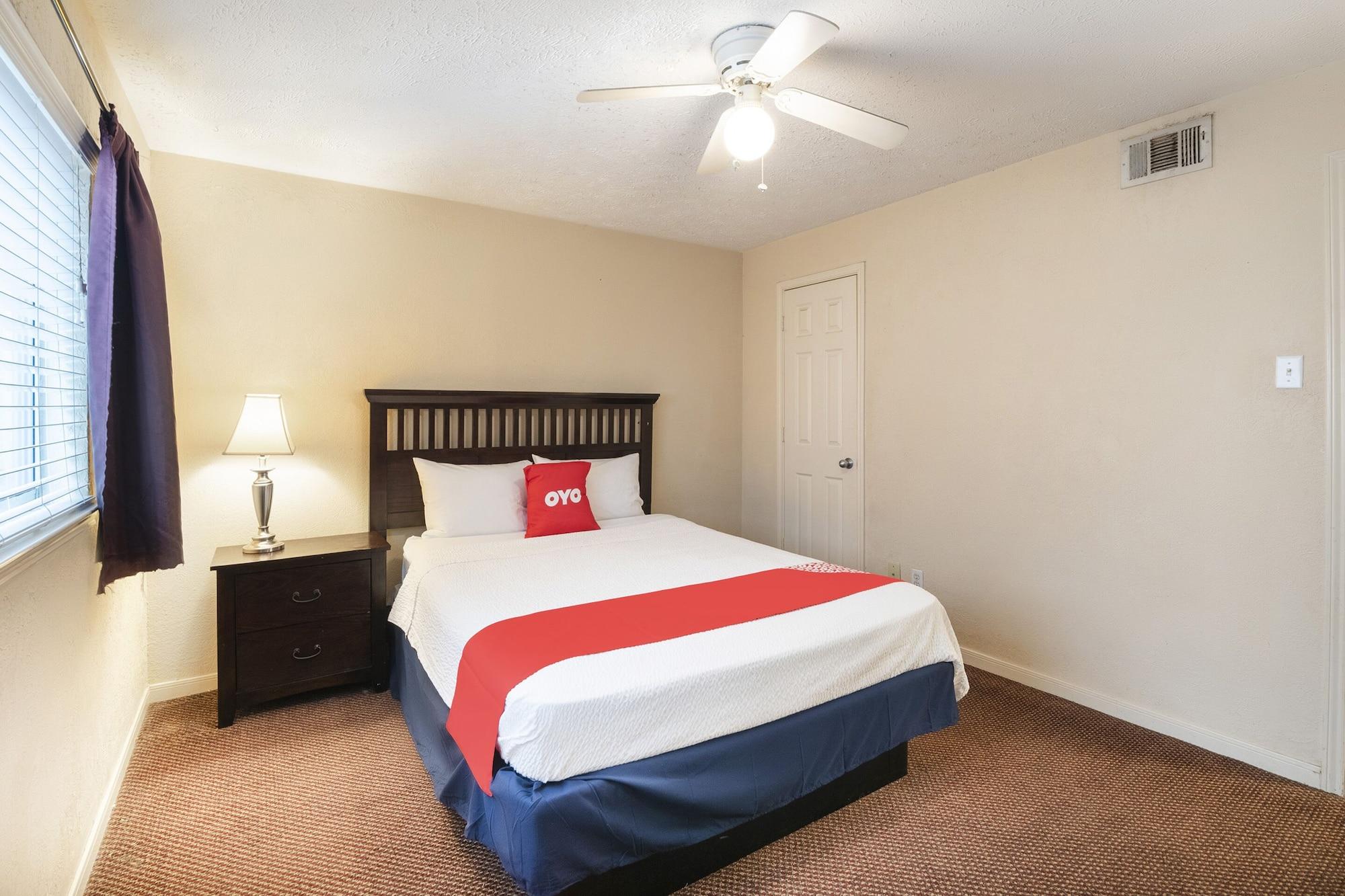 Oyo Hotel & Apartments Houston Galleria Extérieur photo