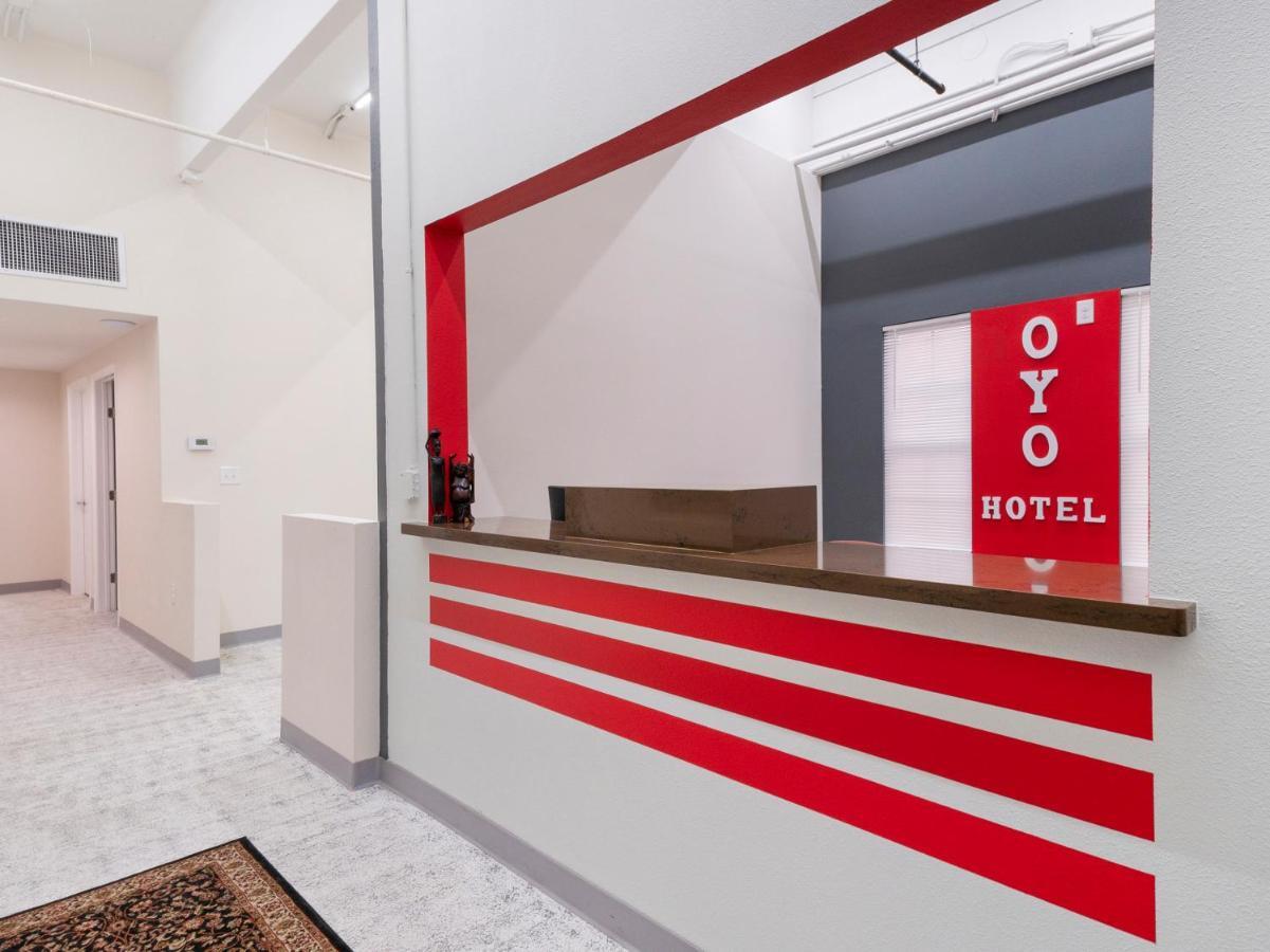 Oyo Hotel & Apartments Houston Galleria Extérieur photo